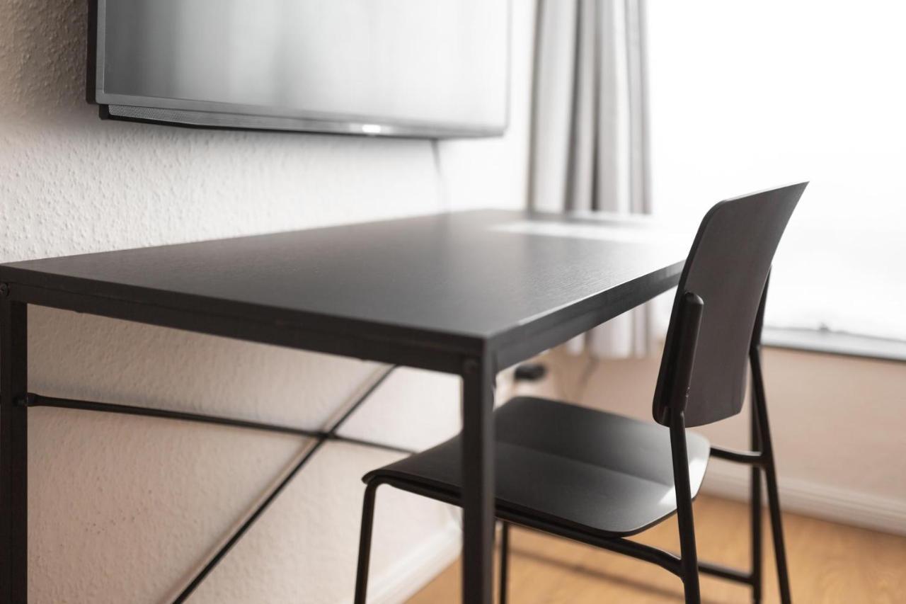 Koje Drei I Zentrales Apartment Mit Parkplatz ブレーマーハーフェン エクステリア 写真